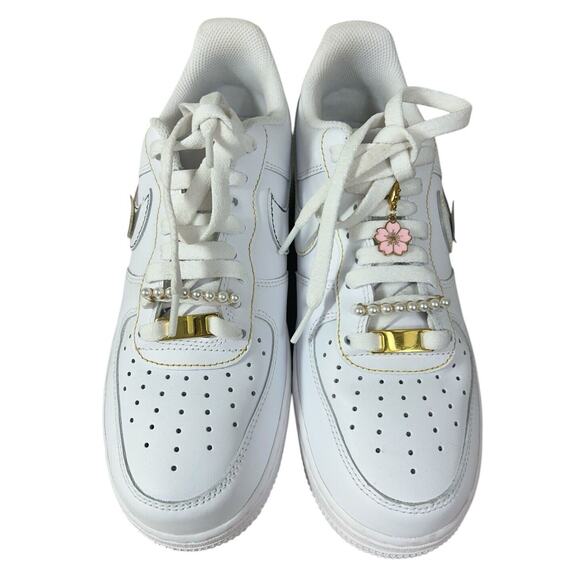 Nike Air Force 1 Low \'07 White Women\'s Sneakers Size 9 CW2288-111 Men’s Size 7.5 main image 8